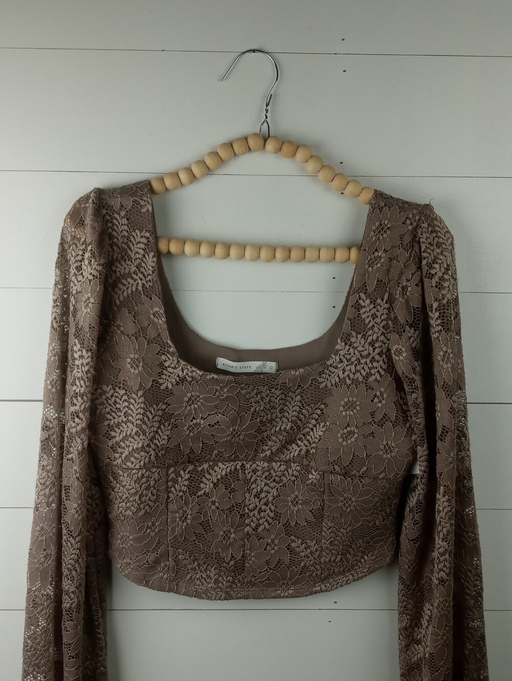 Altar'd State Women's size L taupe lace scoop neck cropped top puffy lace sleeve